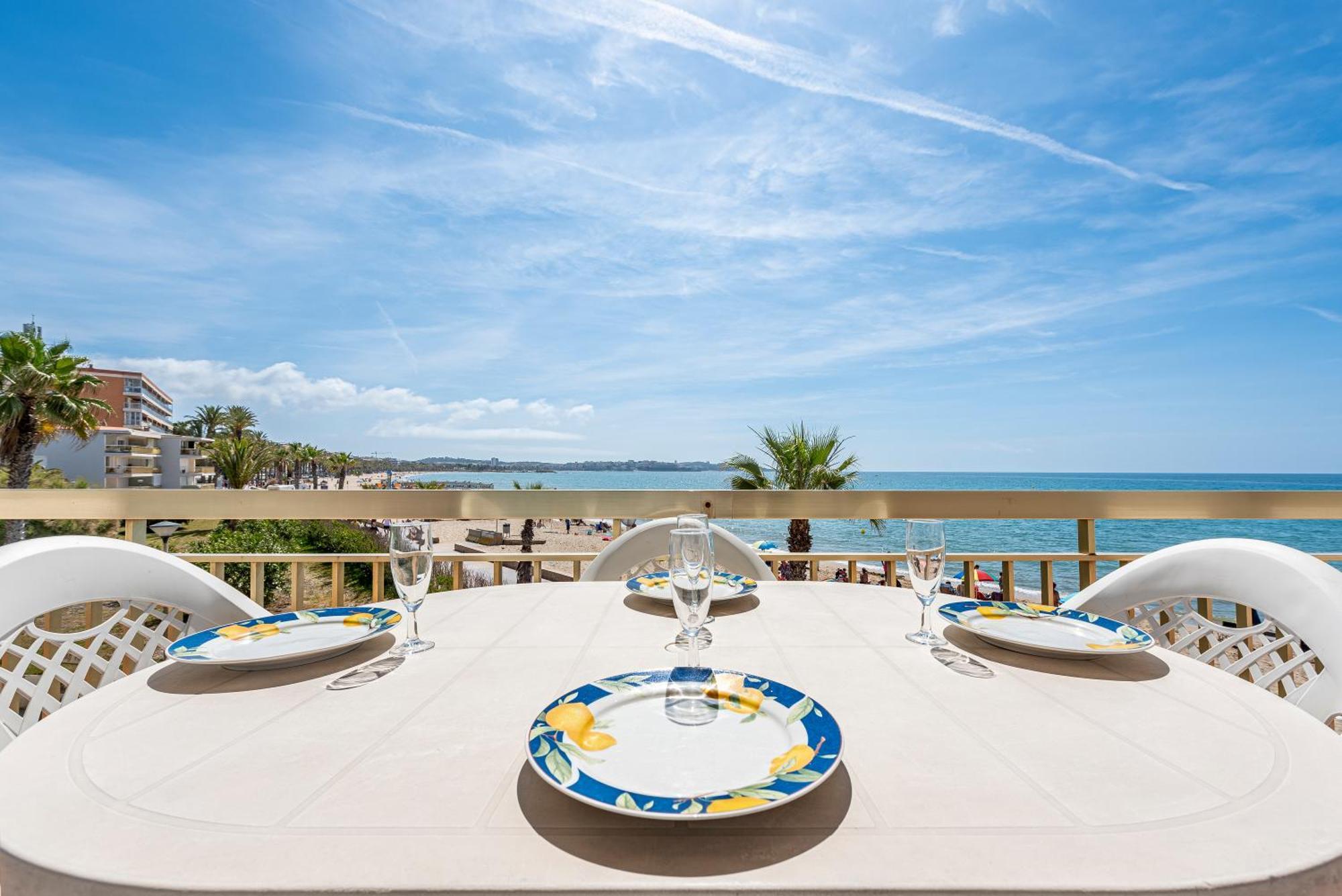 Apartamento Frente Al Mar 캠브릴스 외부 사진